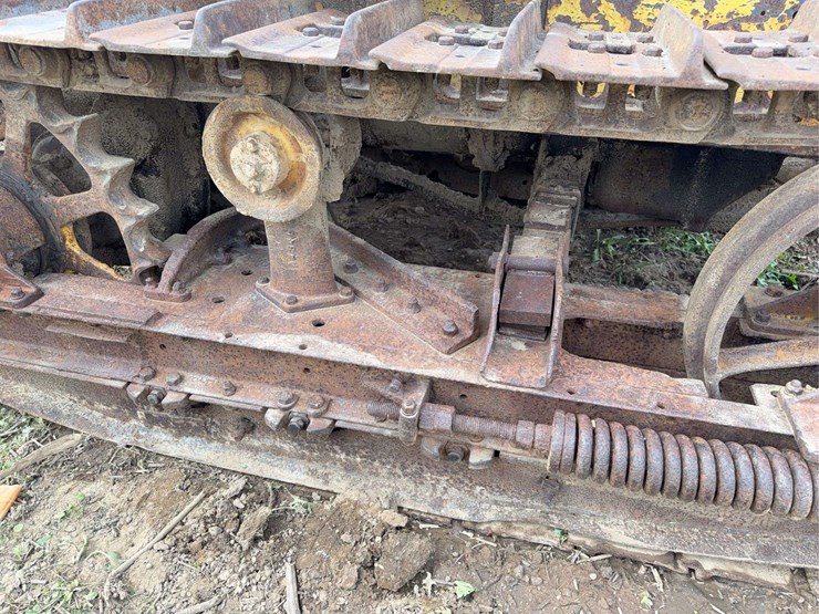 caterpillar-twenty-five-image-27