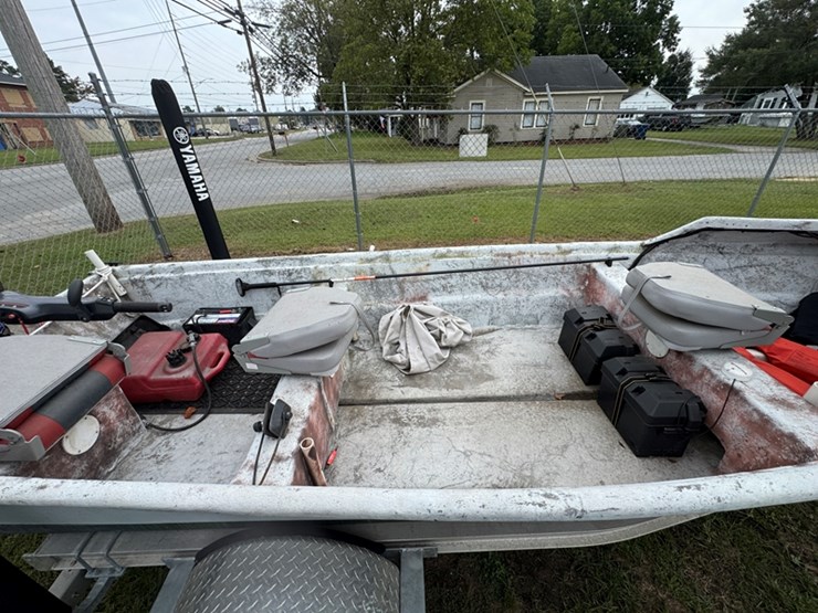 1977-16'-river-ox-fiberglass-tiller-steer-boat-low-hour-yamaha-f40la-40hp-4-stroke-tiller-steer-image-7