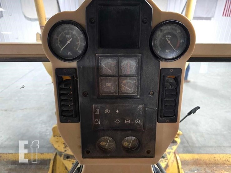 1996-caterpillar-140h-image-20