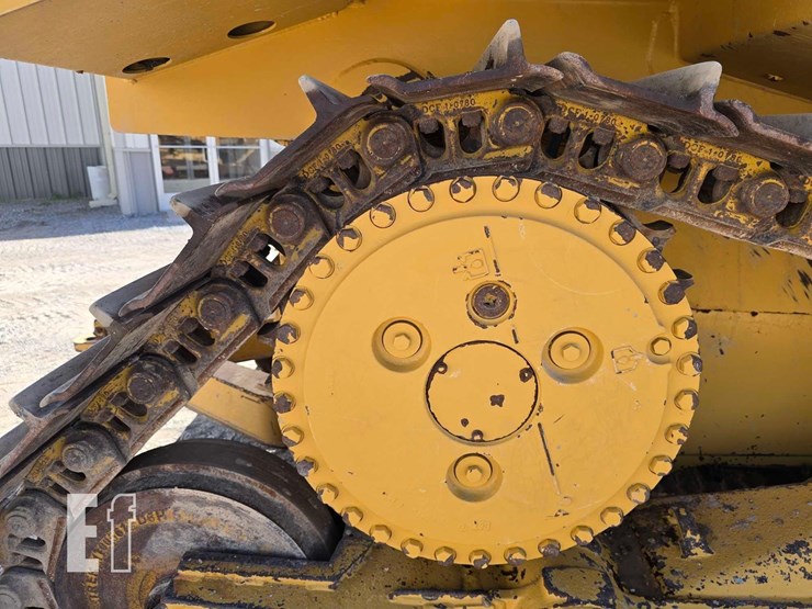 2007-caterpillar-d6r-image-32