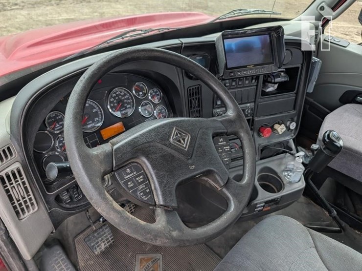 2012-international-prostar-image-20
