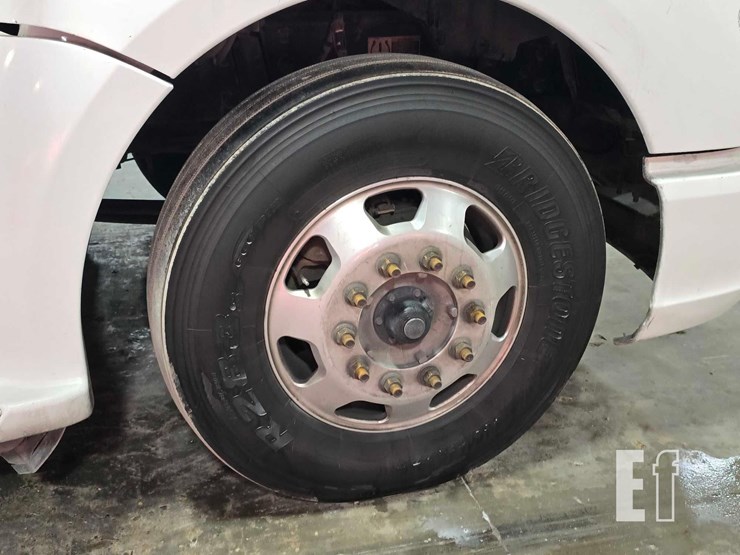 2019-kenworth-t680-image-27