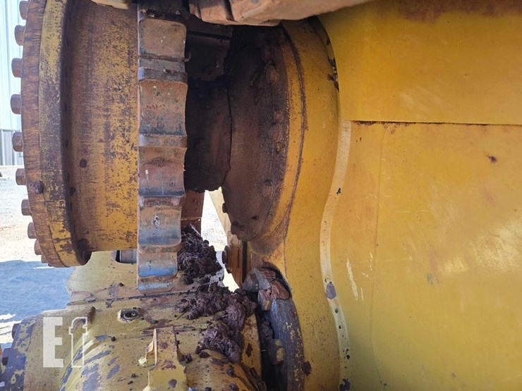 2016-caterpillar-d6t-xl-image-37