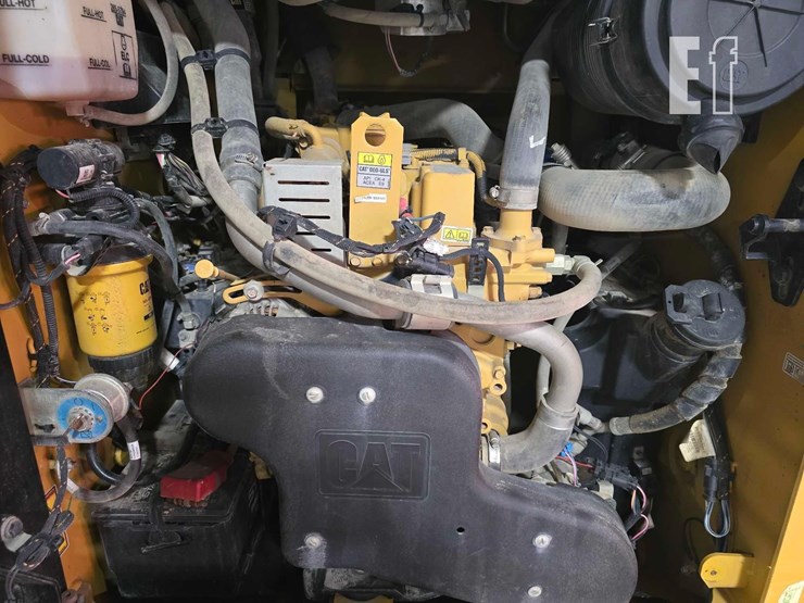 2022-caterpillar-289d3-image-25