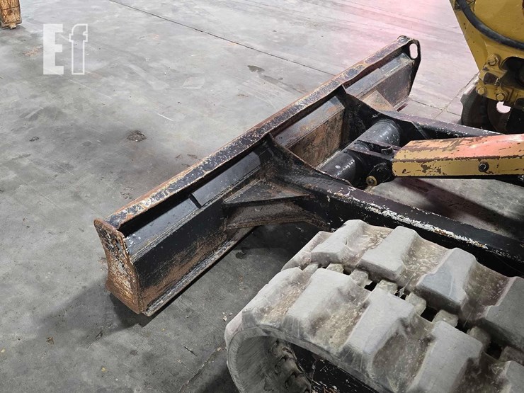 2006-caterpillar-303.5c-cr-image-14