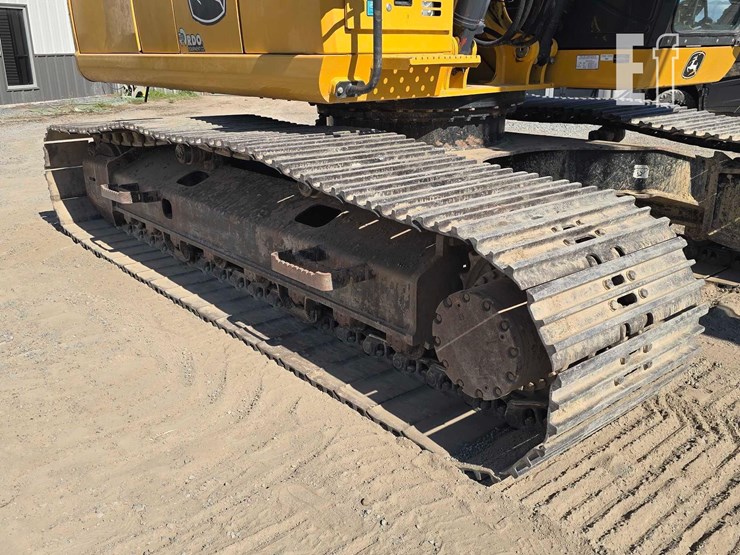 2022-deere-210g-lc-image-34
