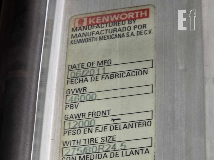 2012-kenworth-t800-image-28