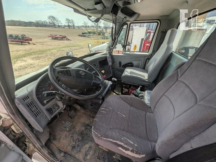 2007-international-transtar-8600-image-12