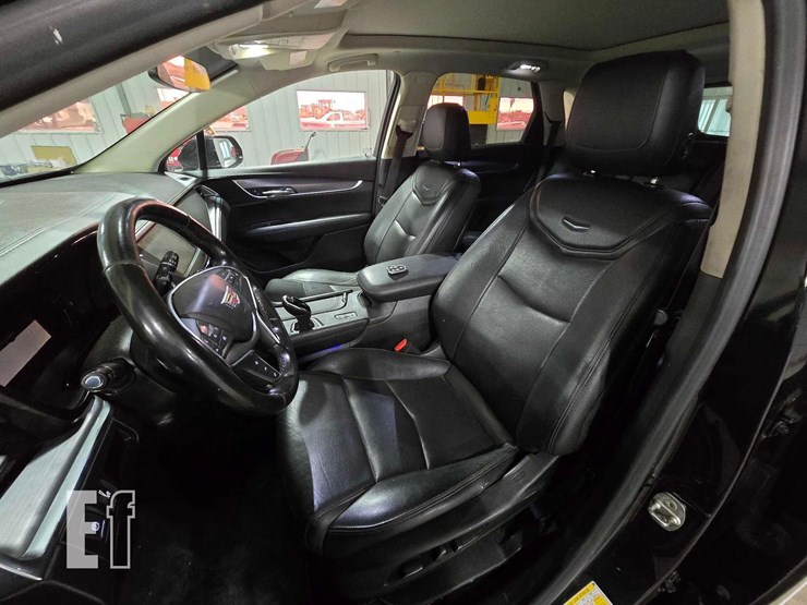 2019-cadillac-xt5-image-9