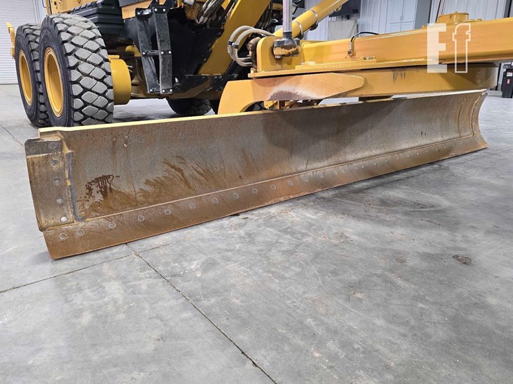 2022-caterpillar-140-image-10