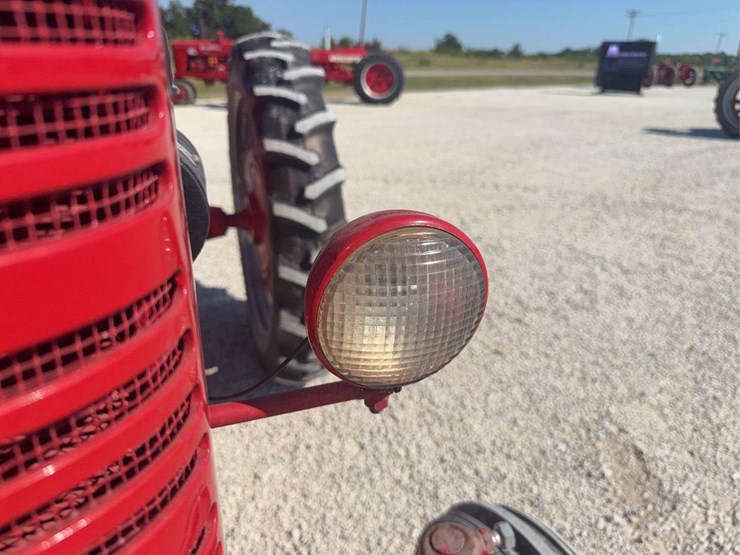 farmall-av-image-19