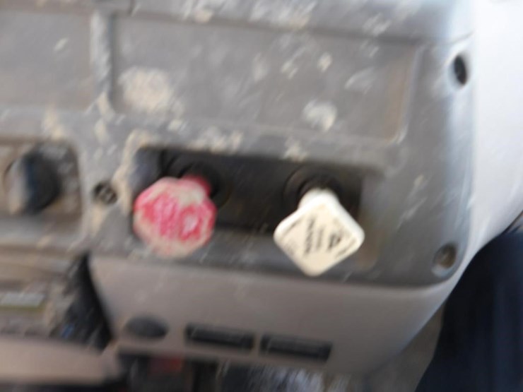 2007-sterling-l7500-drilling-rig-truck-image-33