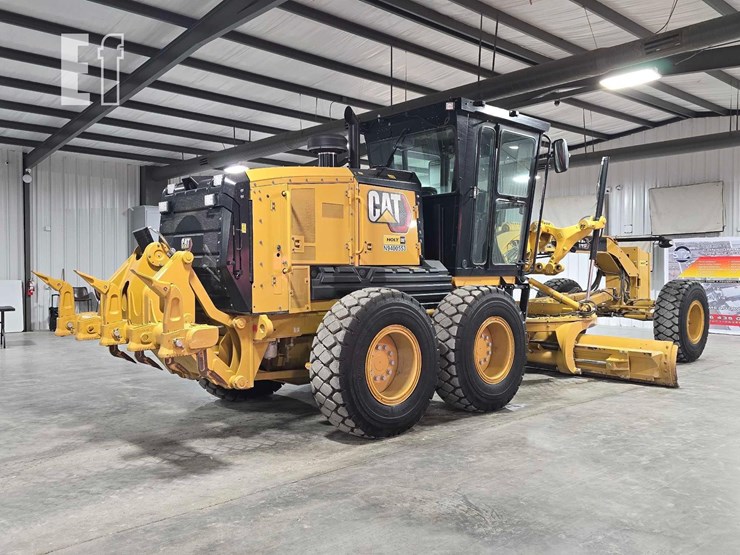 2022-caterpillar-140-image-3