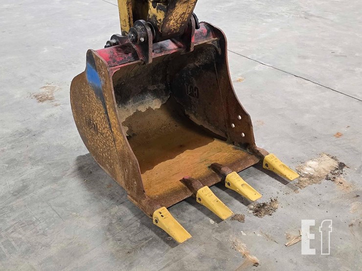2022-caterpillar-303.5e2-cr-image-10