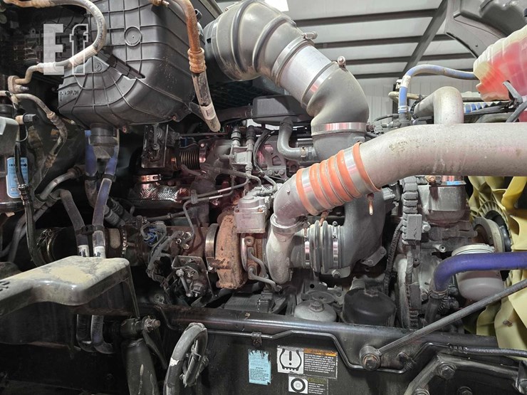 2020-kenworth-t680-image-28