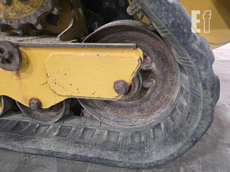 2022-caterpillar-289d3-image-29
