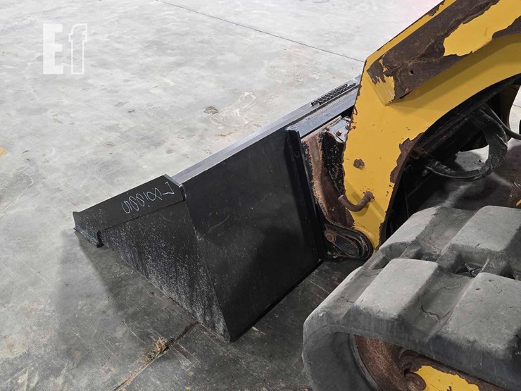 2022-caterpillar-289d3-image-12