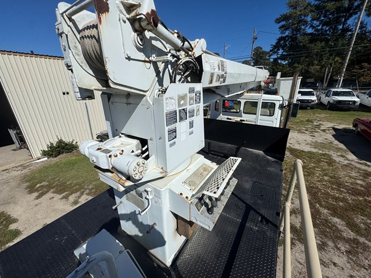 2000-freightliner-fl80-bucket/boom-truck---cat-3126-diesel---spicer-6-speed-manual---miles-unknown-image-6