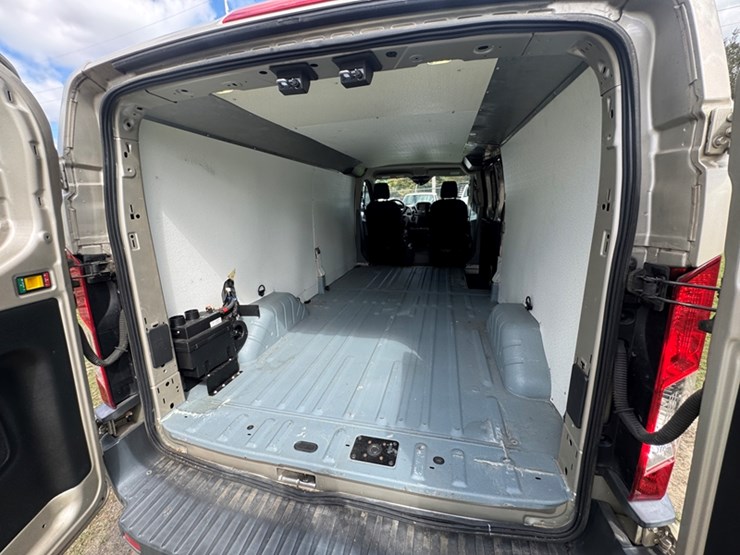 2017-ford-transit-350-van---low-roof-w/60/40-side-door,-v6-gas---(bad-trans)-237,665-miles-showing-image-6