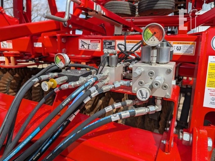 2023-kuhn-krause-8010-xt-1005-image-14
