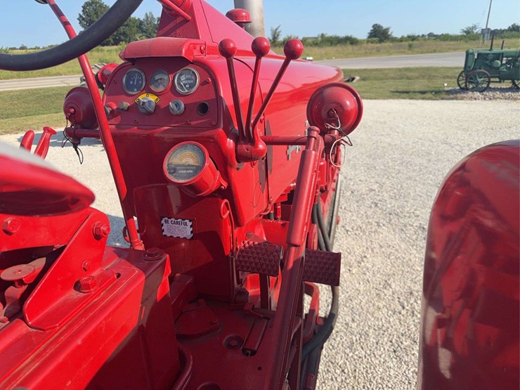 farmall-300-image-39