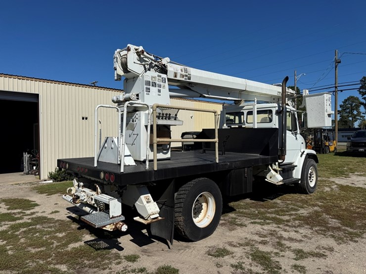 2000-freightliner-fl80-bucket/boom-truck---cat-3126-diesel---spicer-6-speed-manual---miles-unknown-image-3