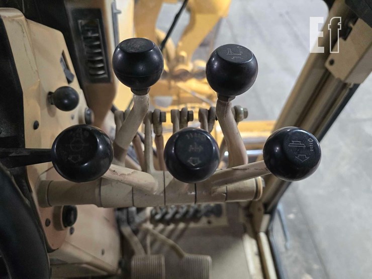 1999-caterpillar-120h-vhp-image-17