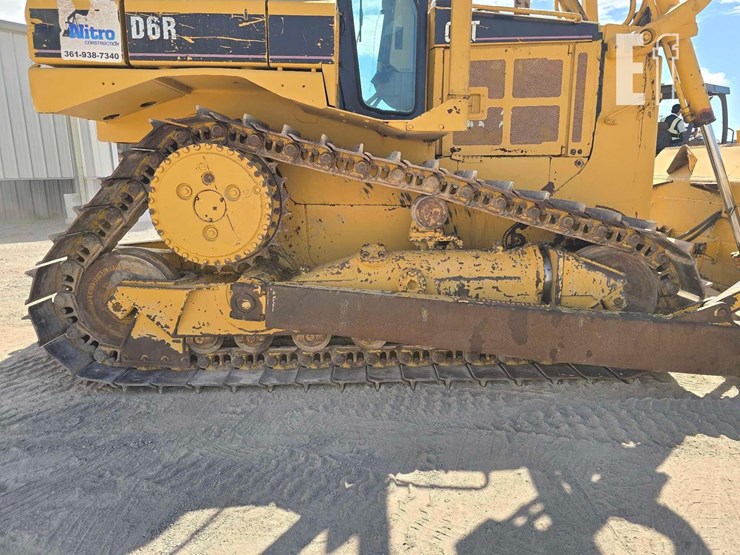 2007-caterpillar-d6r-image-30