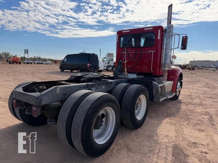 2012-peterbilt-386-image-4