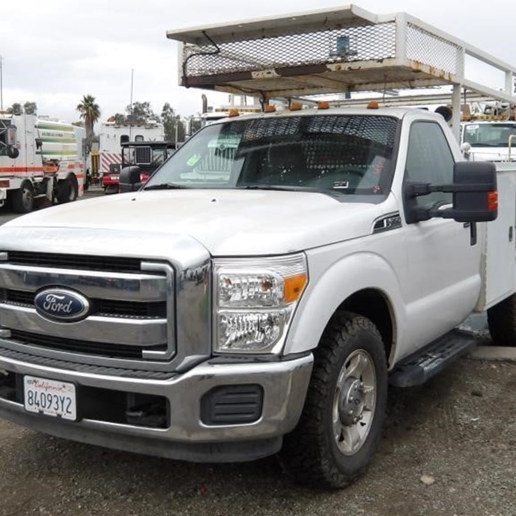 2011 FORD F350