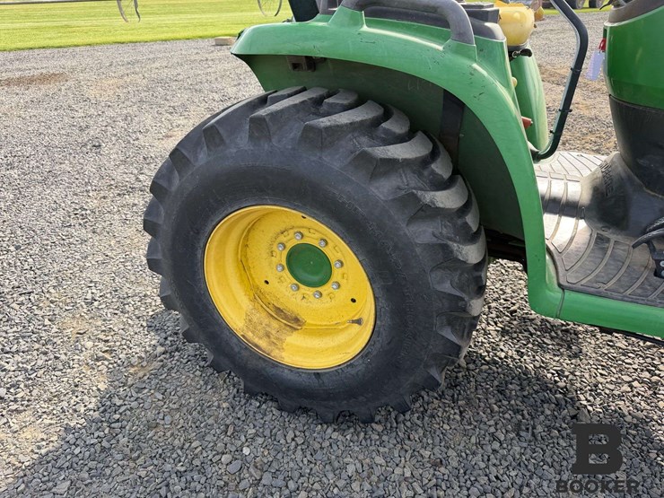 2014-john-deere-3039r-tractor-w/h165-loader-image-32