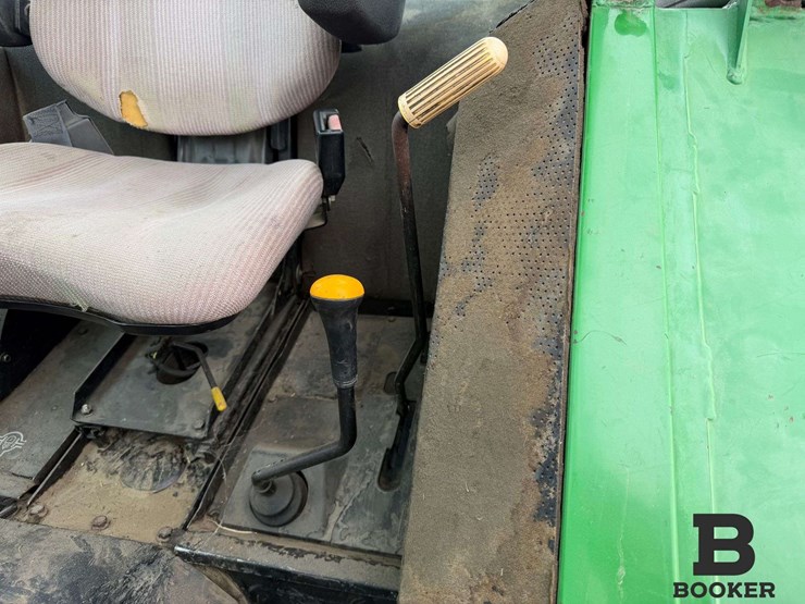 2000-john-deere-5510-tractor-image-50