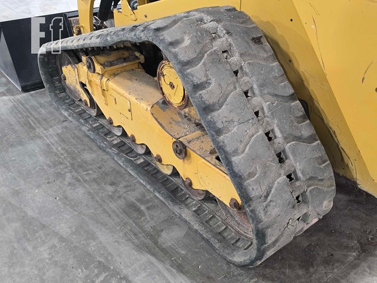 2022-caterpillar-289d3-image-31