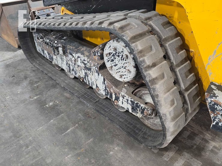 2021-jcb-3ts-8t-image-27