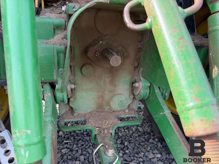 2014-john-deere-3039r-tractor-w/h165-loader-image-26