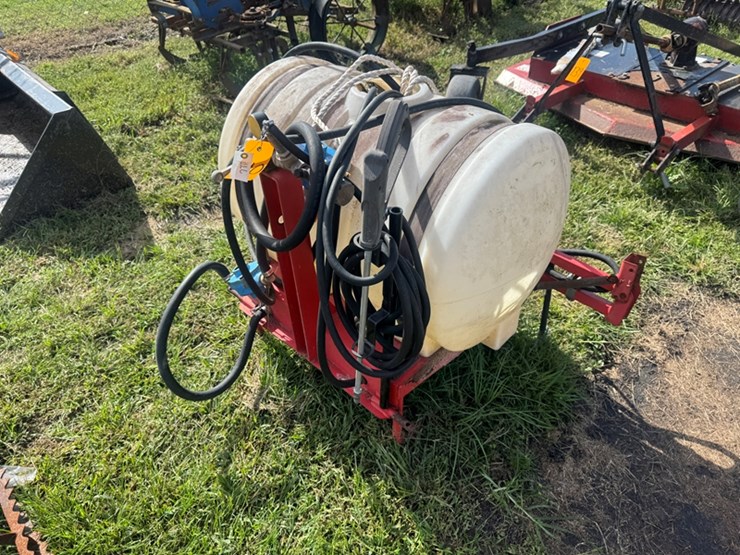3-point-sprayer---broken-lid-image-1