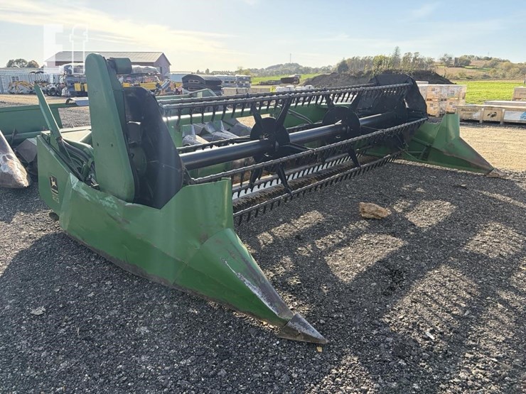 john-deere-216-image-4
