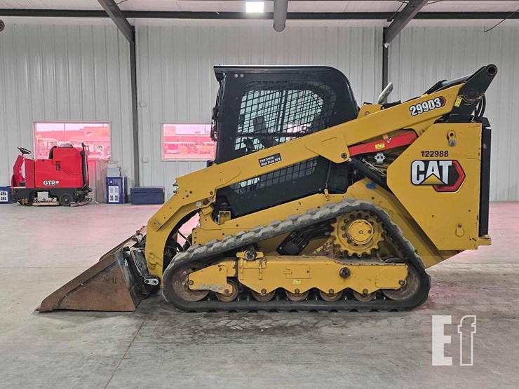 2021-caterpillar-299d3-image-5