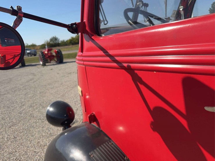 1937-1939-ford-cabover-truck-image-26