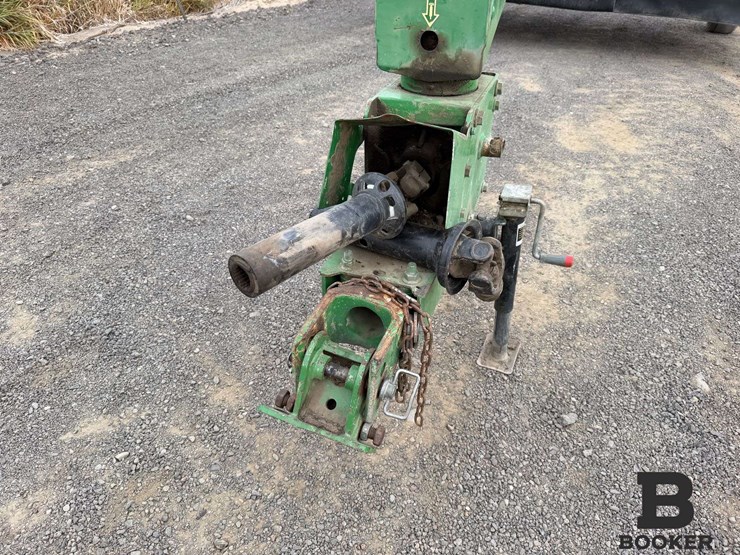 john-deere-moco-946-pull-type-swather-image-8