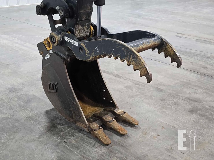 2024-deere-35-p-tier-image-10