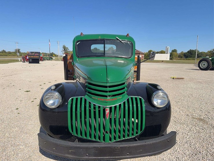1946-chevrolet-truck-image-9