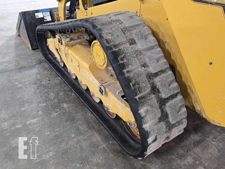2021-caterpillar-289d3-image-32