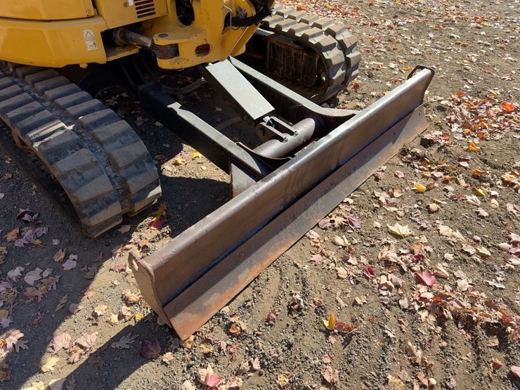 2013-caterpillar-304e-cr-image-17