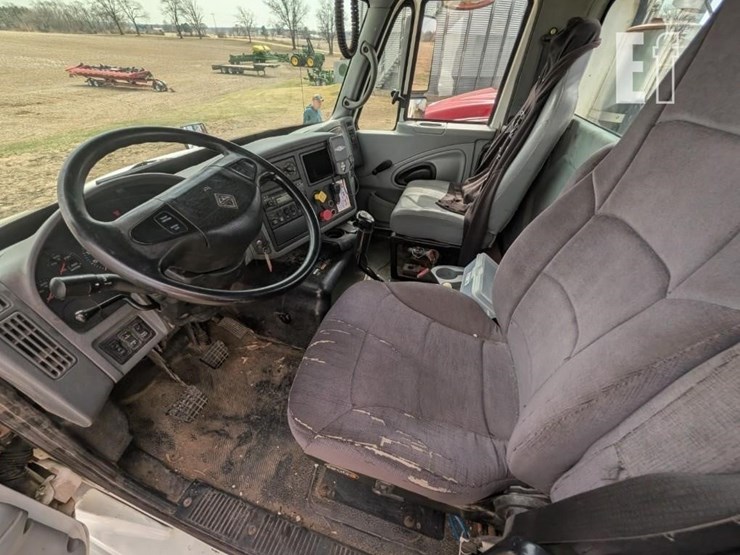 2007-international-transtar-8600-image-13