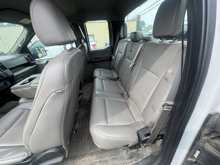 2020-ford-f150-xl-extended-cab-pickup---4wd-5.0l-v8---193,271-miles-showing---1ftfx1e51lfb38258-image-7