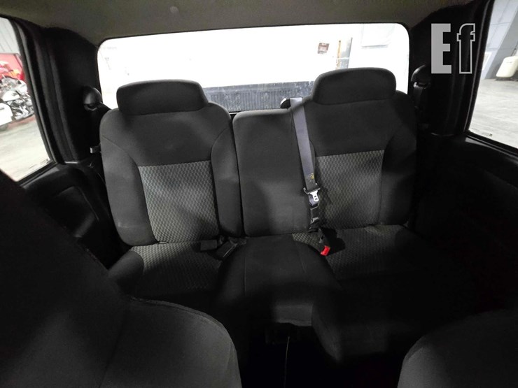 2012-chevrolet-colorado-image-15
