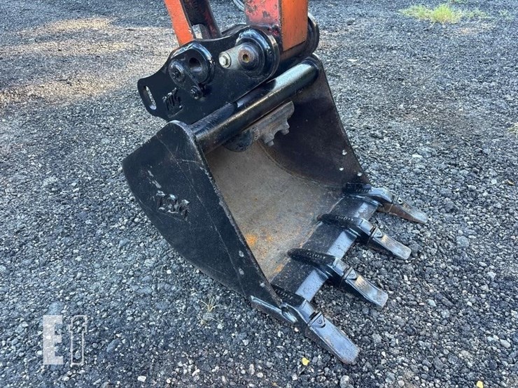2019-kubota-u35-4-image-12