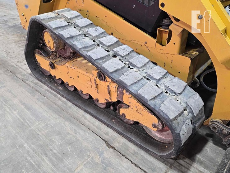 2022-caterpillar-289d3-image-32
