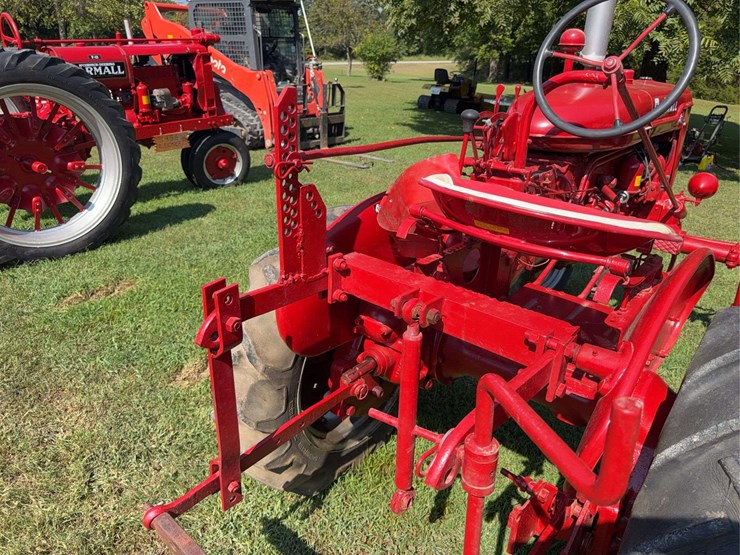 1953-farmall-super-a-image-19